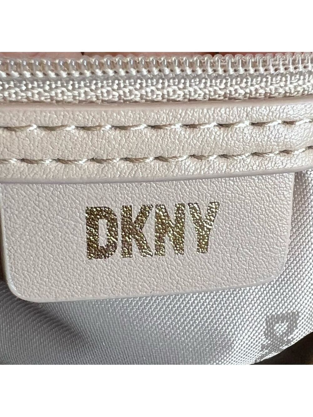 DKNY BRYANT MEDIUM TOTE - Picture 12 of 15